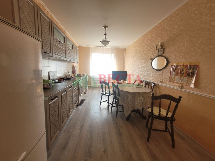 Дом, 250.00 м², на участке 10 сот. фото 4