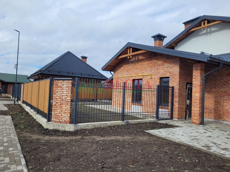 Дом, 87.00 м², на участке 6 сот. фото 1