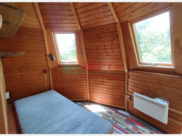 Дом, 75.00 м², на участке 8 сот. фото 2