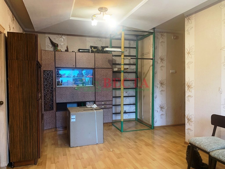 4-комнатная квартира, 61.20 м², 1/5 этаж фото 1