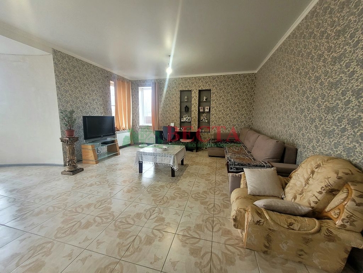 Дом, 215.00 м², на участке 7 сот. фото 10