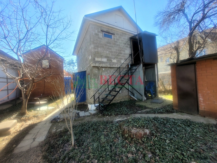 Дом, 200.00 м², на участке 8.88 сот. фото 5
