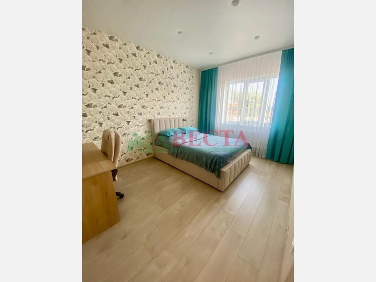 Дом, 83.00 м², на участке 4 сот. фото 1