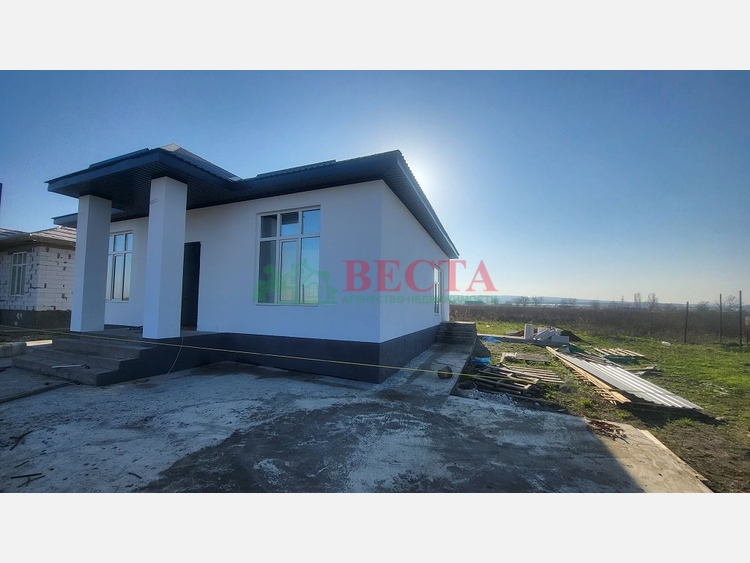 Дом, 90.00 м², на участке 4.50 сот. фото 1