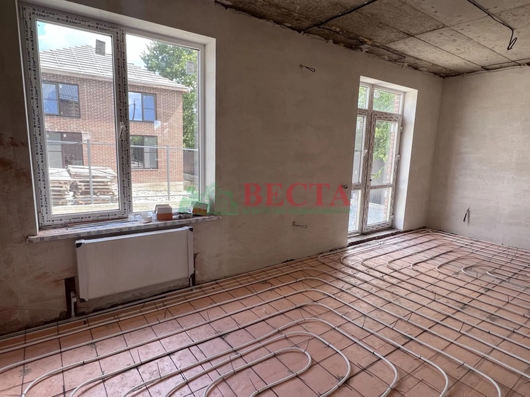 Дом, 144.00 м², на участке 3.30 сот. фото 4